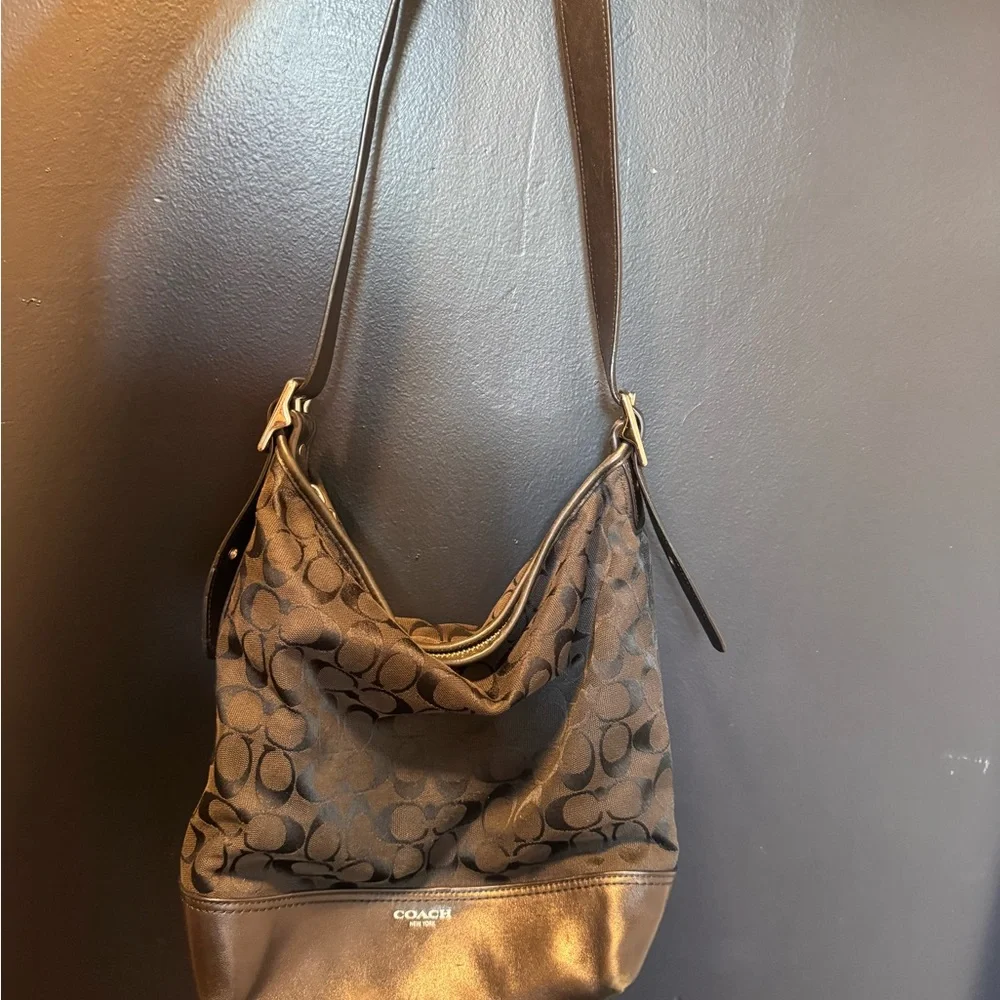 Coach F51381 25380 Black Signature Jacquard Leather Hobo Crossbody Shoulder Bag